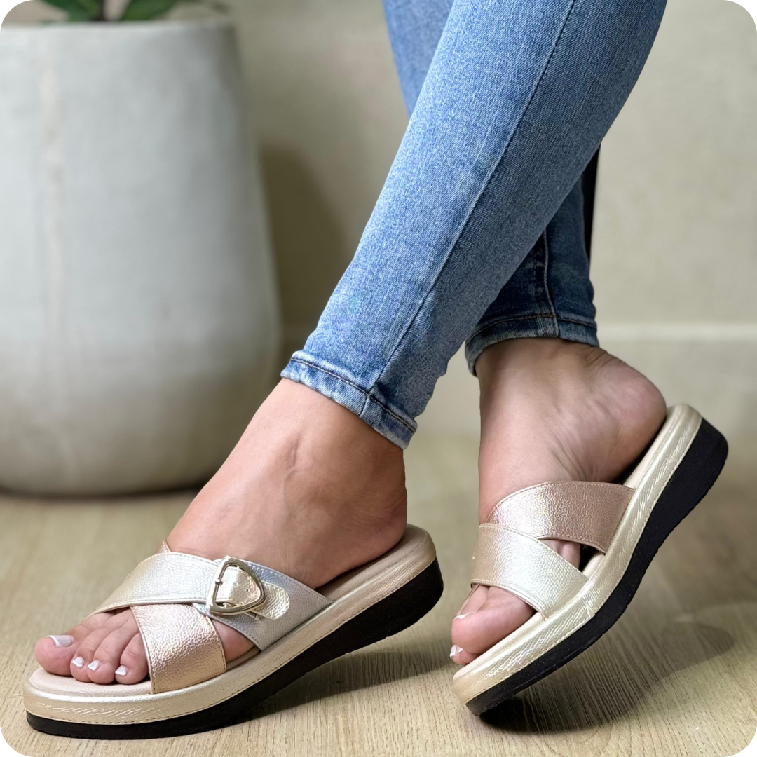 Sandalia tiras cruzadas CONFORT