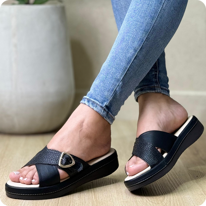 Sandalia tiras cruzadas  CONFORT